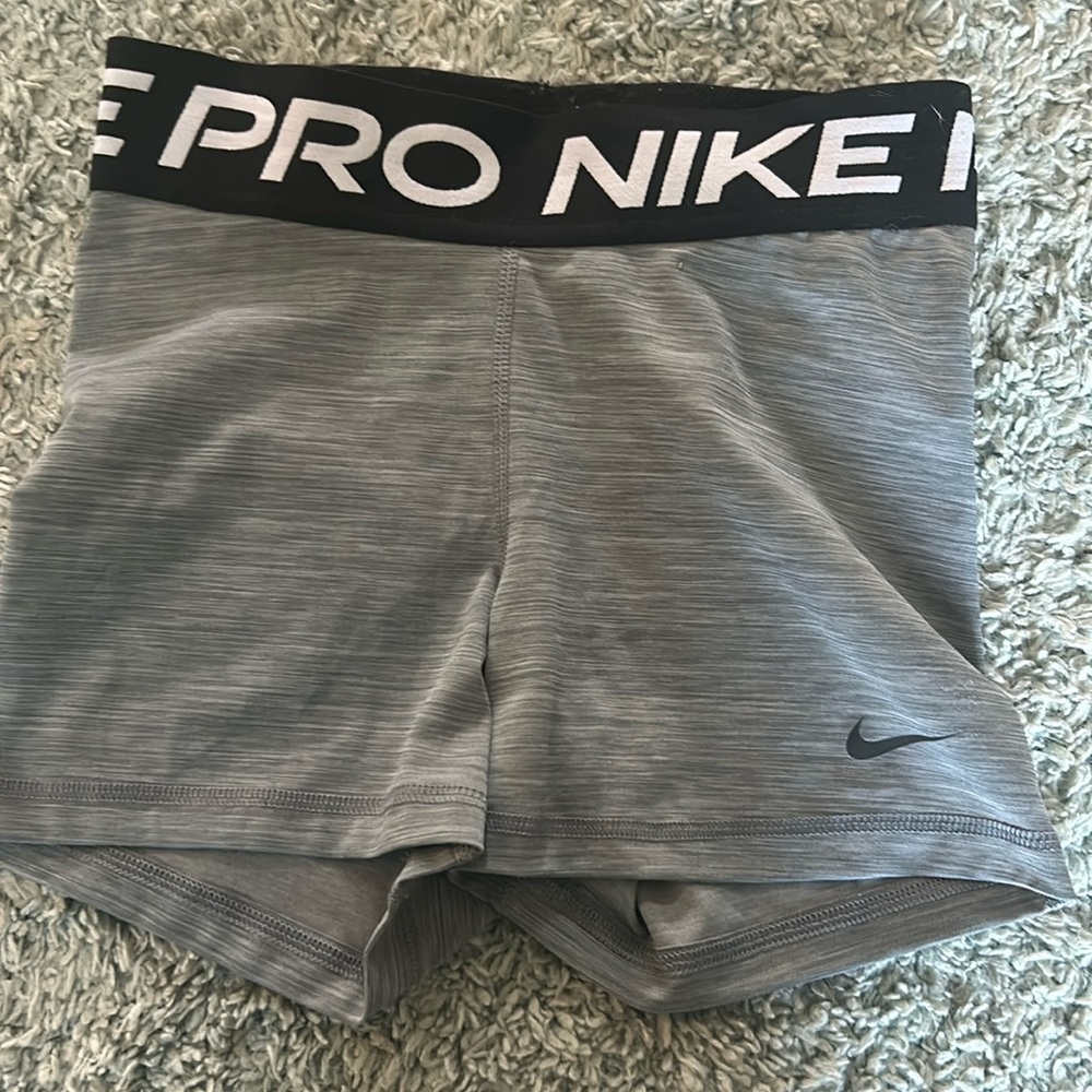 nike pro, grey, xs, 3”, good condition